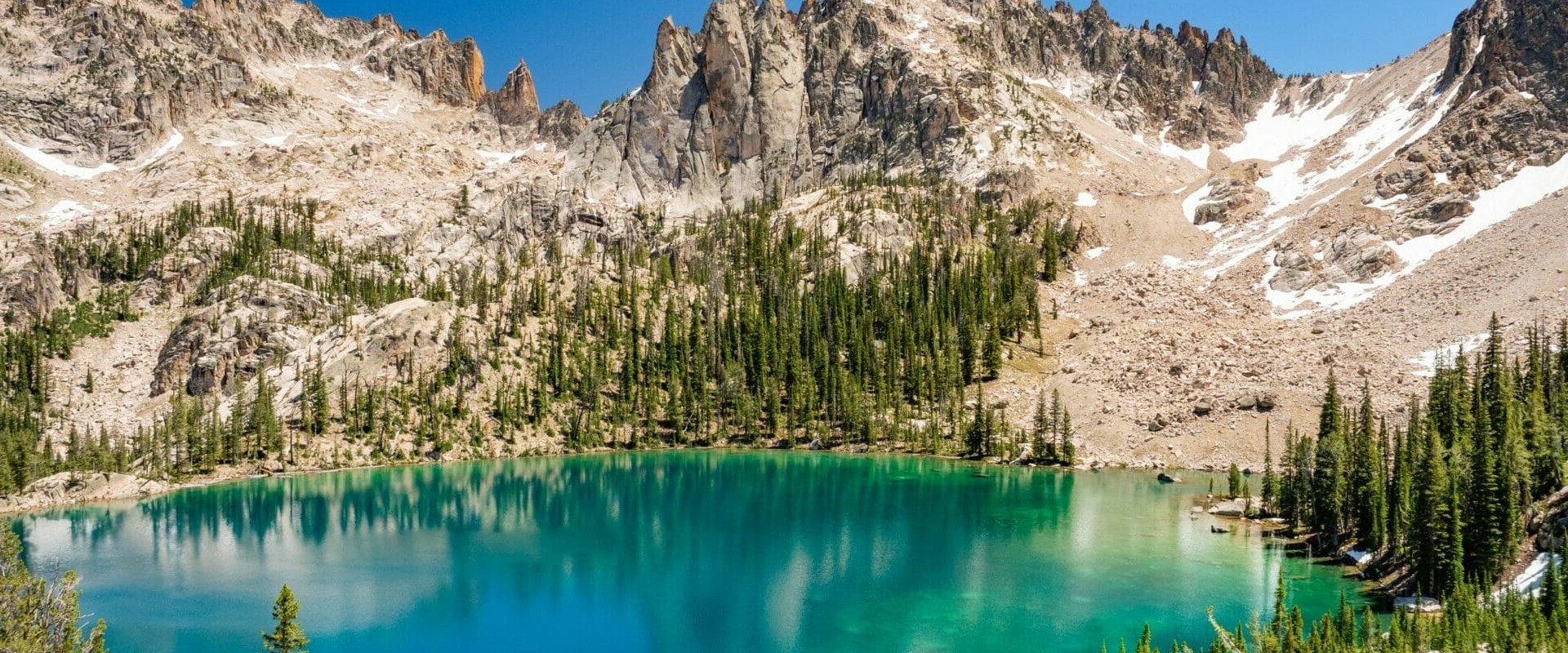 Explore Unique Hiking Trails Near Hidden Lake Resorts
